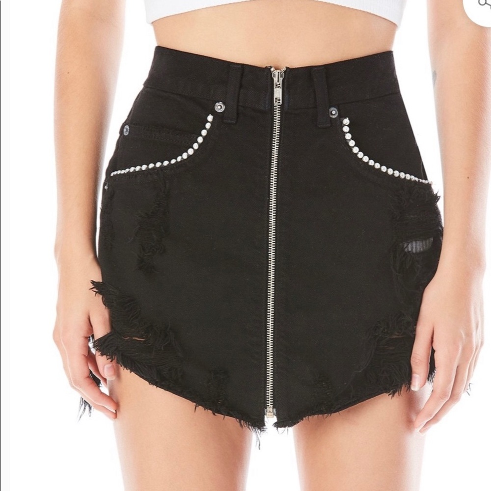 LF skirt